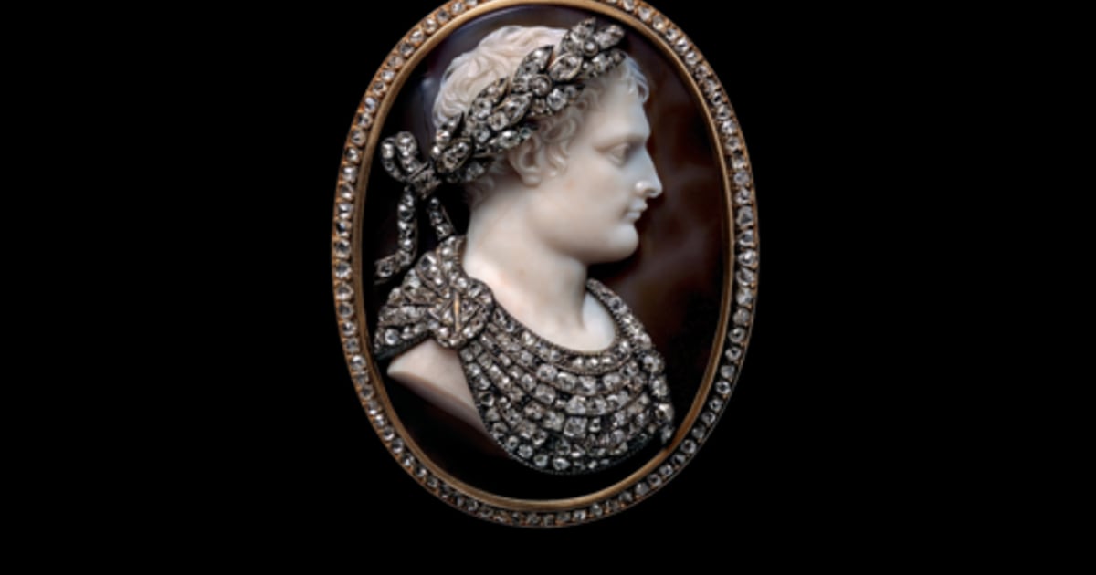 Broche-camée à l’effigie de
